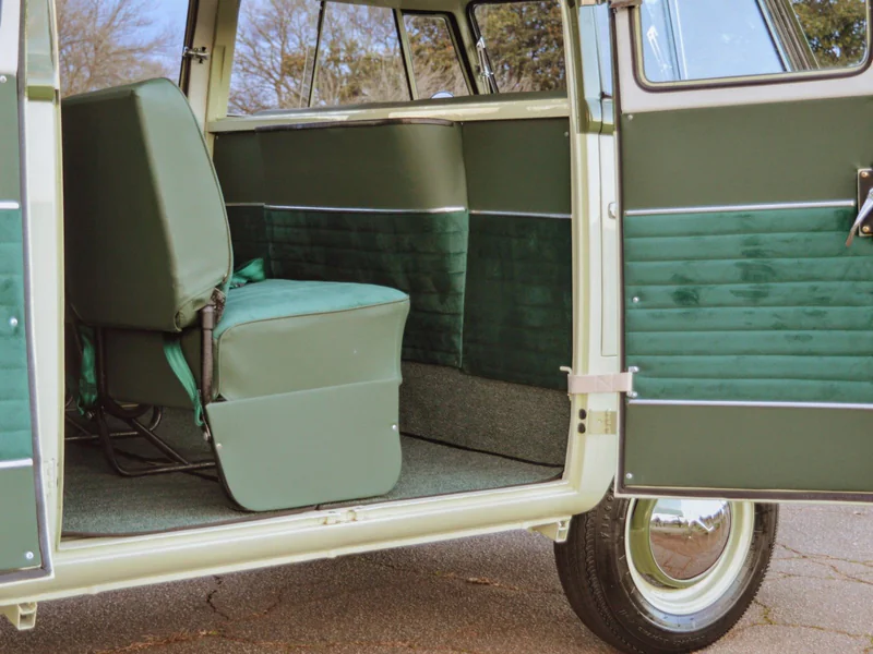 1961 Volkswagen Type 2 - 11 Window 10