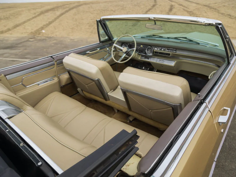 1965 Cadillac DeVille Base 5
