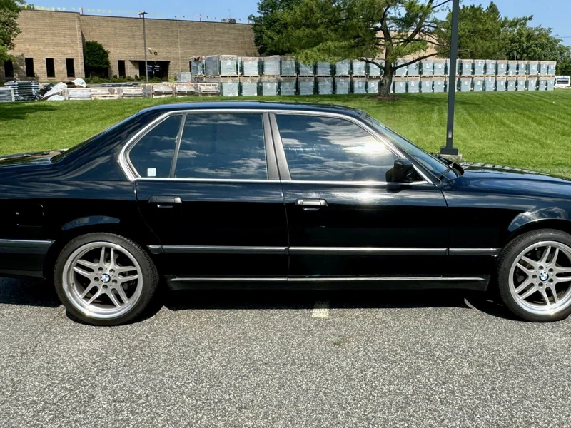 1992 BMW 735i Base 19