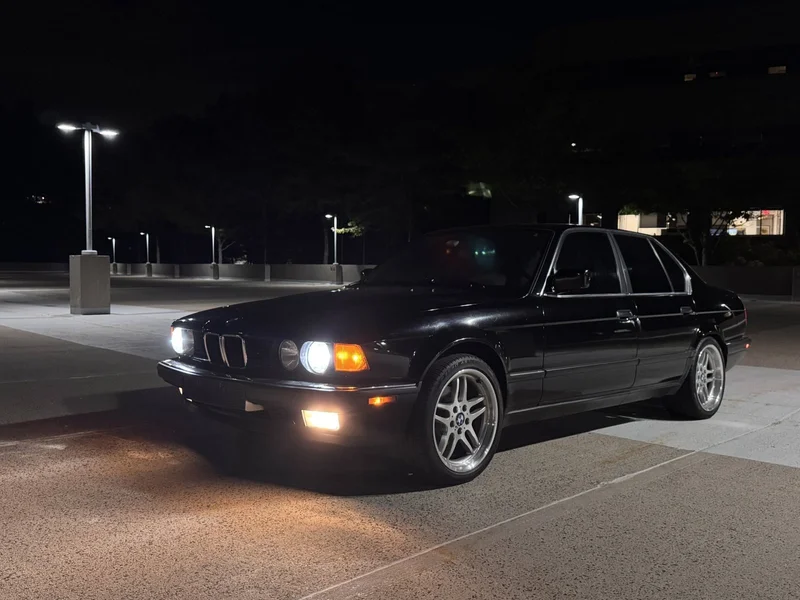 1992 BMW 735i Base 10