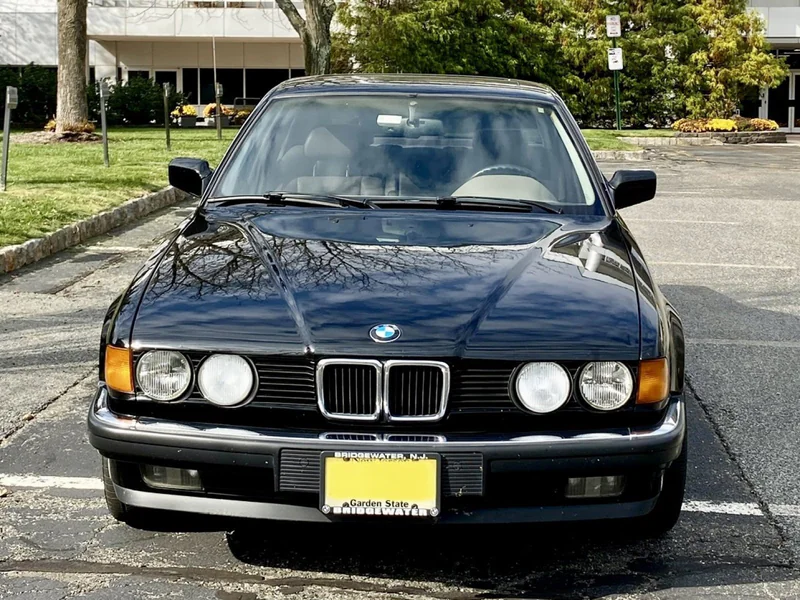 1992 BMW 735i Base 9