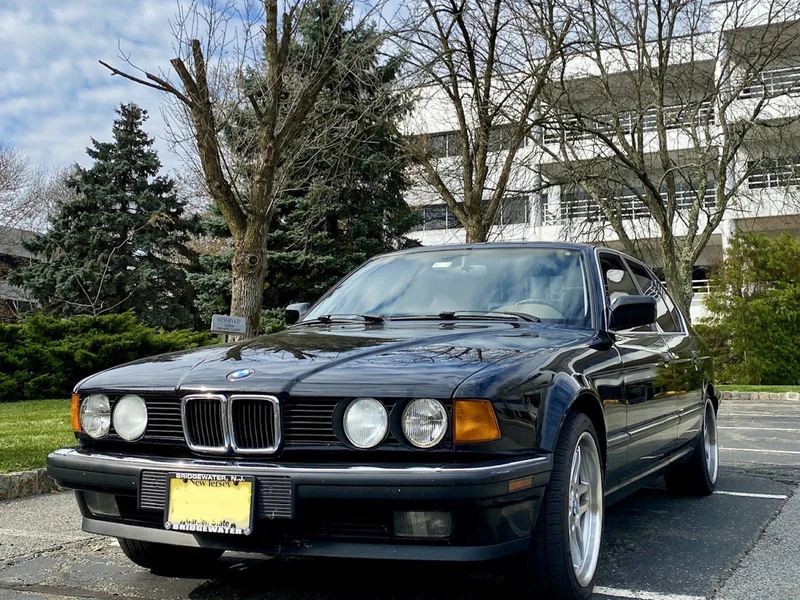 1992 BMW 735i Base 18
