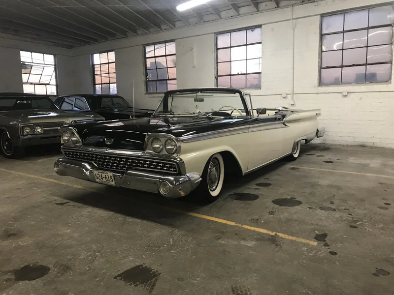 1959 Ford Galaxy Fairlane 4