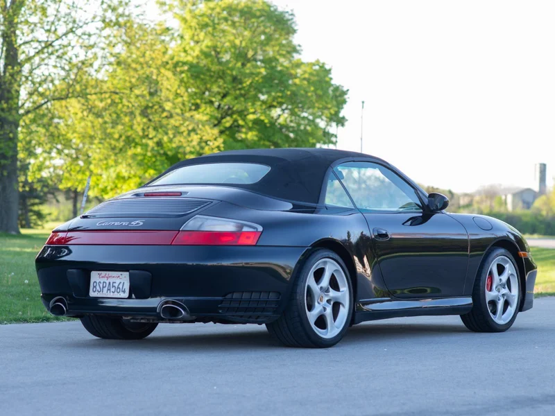 2004 Porsche 911 Carrera 4S 6