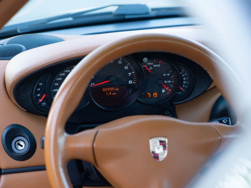 2004 Porsche 911 Carrera 4S 11