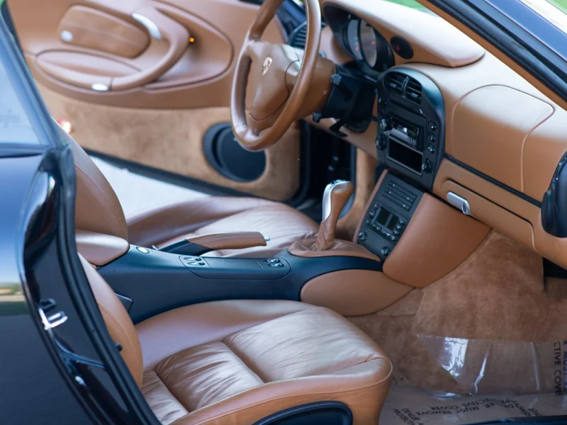 2004 Porsche 911 Carrera 4S 12