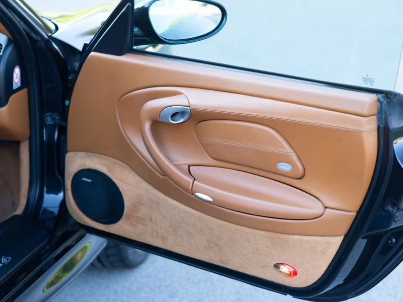 2004 Porsche 911 Carrera 4S 14