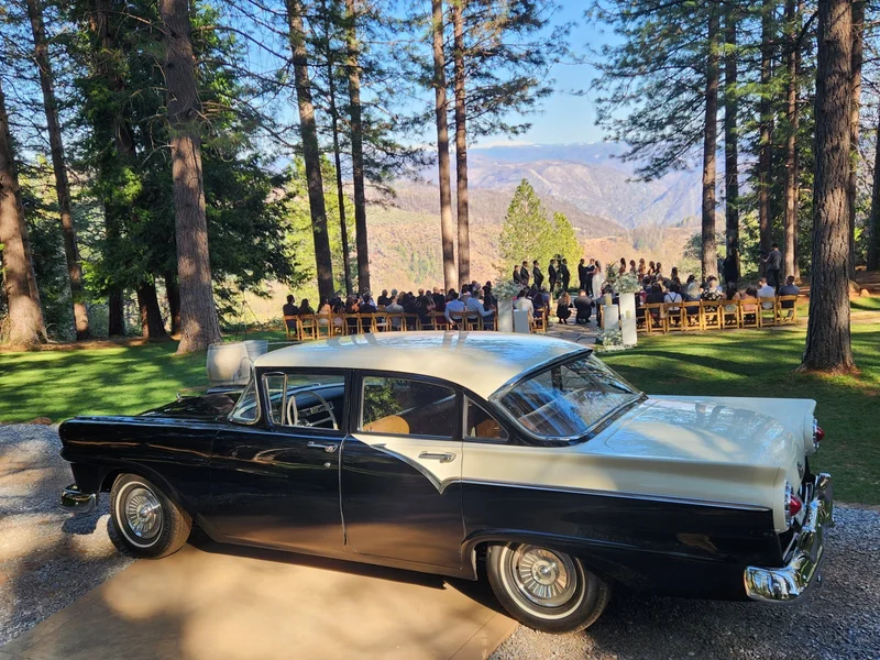 1957 Ford Custom Base 3