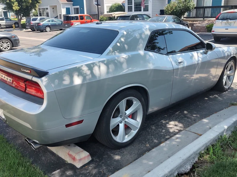 2010 Dodge Challenger SRT-8 4