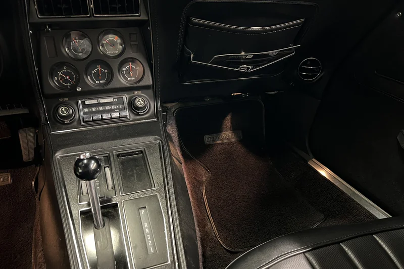 1974 Chevrolet Corvette Base 13