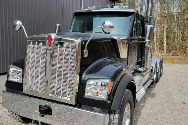 2022 Kenworth W990 class 8 5