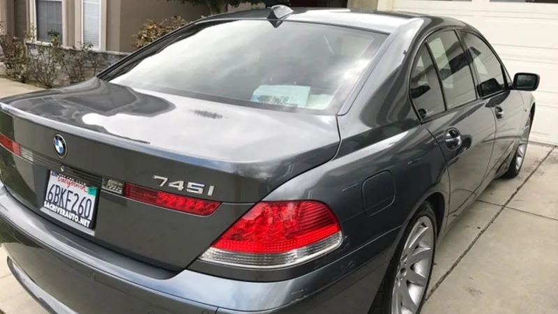 2005 BMW 745i 8