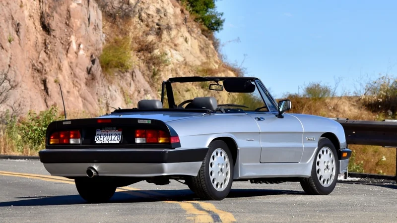 1987 Alfa Romeo Spider 3