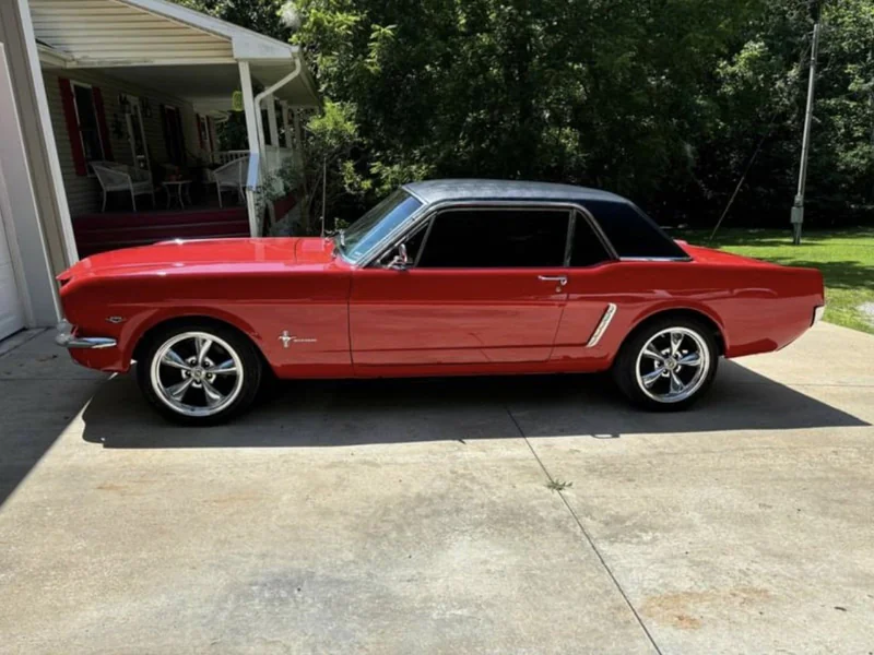 1965 Ford Mustang Base 2