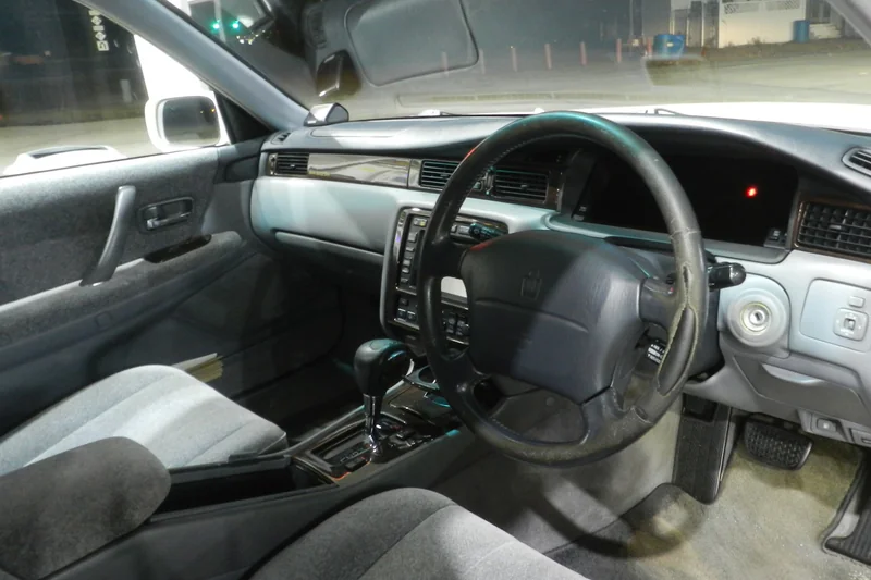 1995 Toyota Crown Majesta UZS157 3