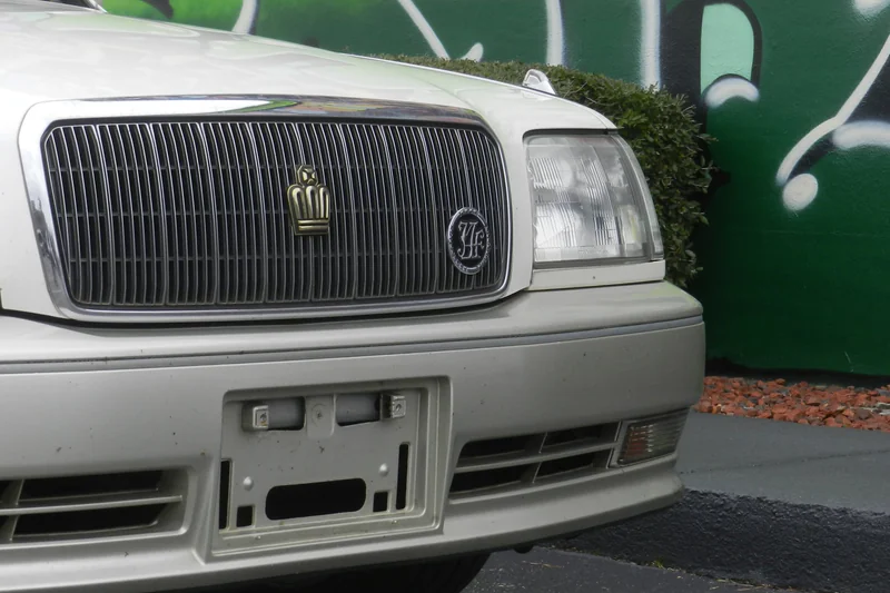 1995 Toyota Crown Majesta UZS157 6