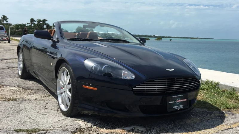 2006 Aston Martin DB9 Volante 2