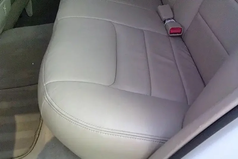 1999 Lincoln Town Car Cartier 9