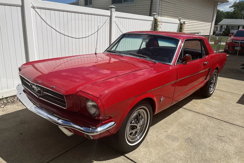 1965 Ford Mustang Base 3
