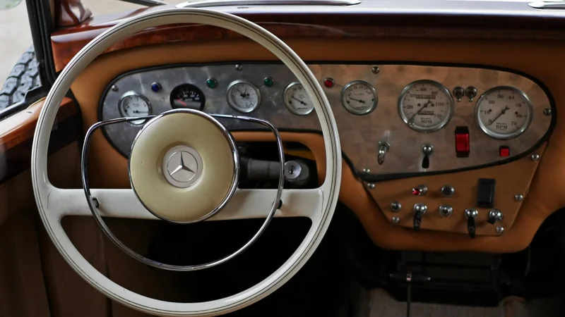 1937 Mercedes-Benz Landaulet Limousine 8