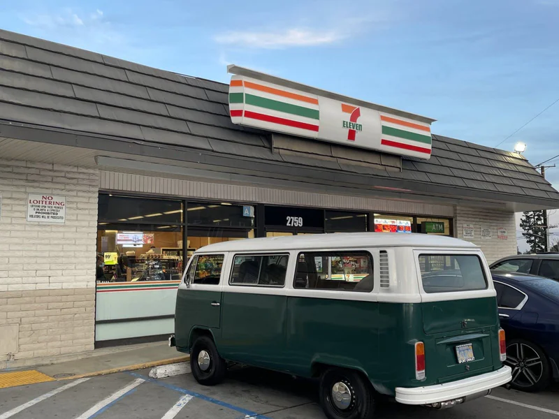 1977 Volkswagen Transporter (Van) Base 3