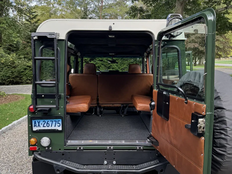 1997 Land Rover Defender 110 County 5