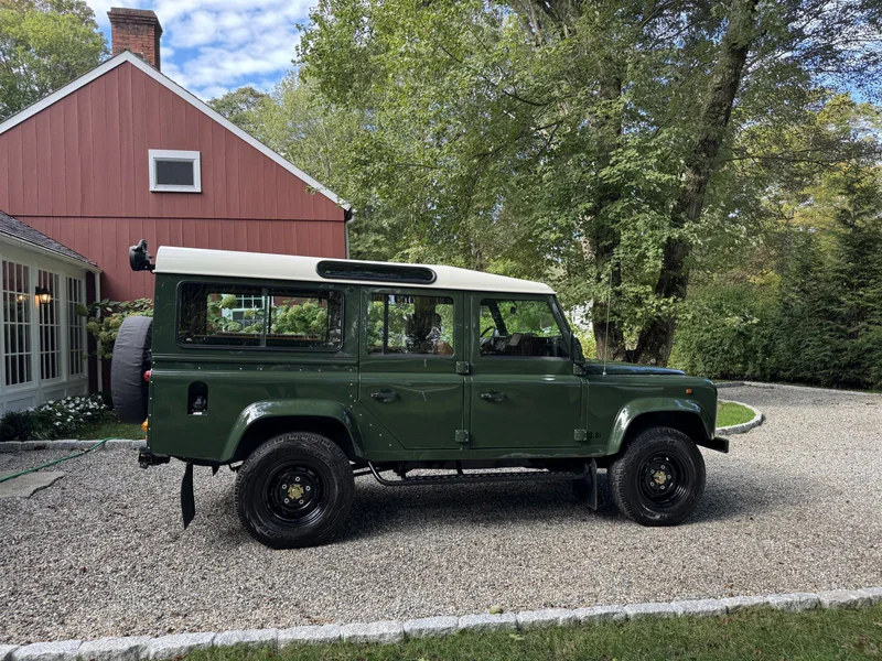 1997 Land Rover Defender 110 County 8