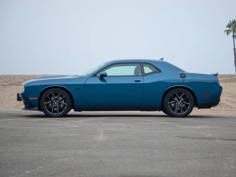 2023 Dodge Challenger R/T 8