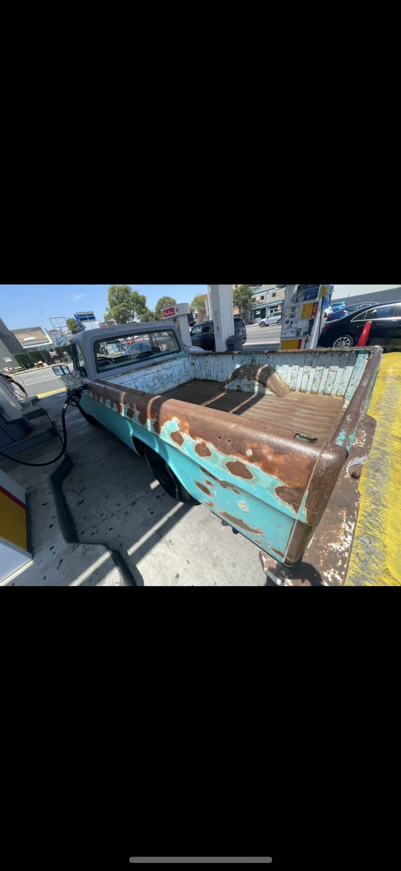 1968 Dodge D100 1/2 Ton 2