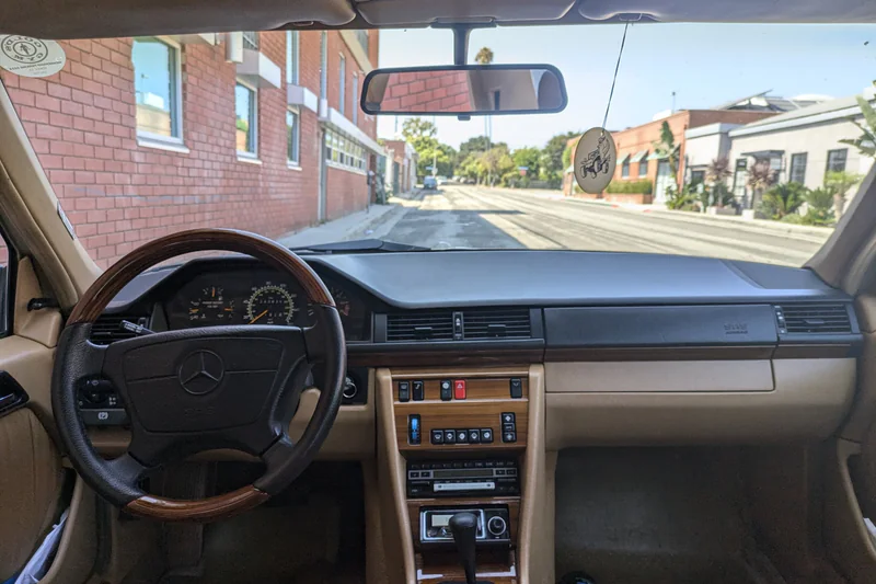 1992 Mercedes-Benz 300E Base 5