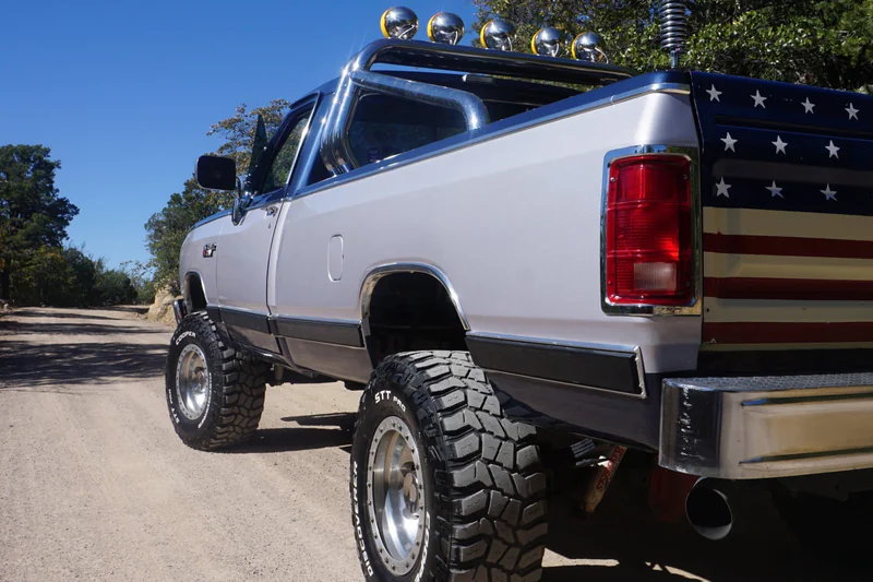 1989 Dodge W250 LE 3