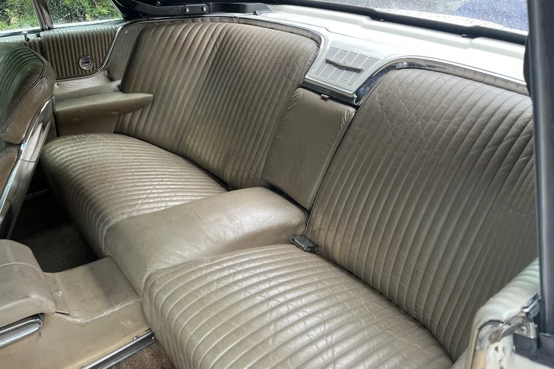 1965 Ford Thunderbird Convertible  8