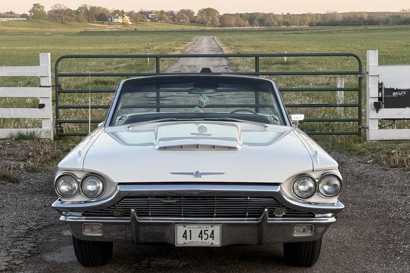 1965 Ford Thunderbird Convertible  9