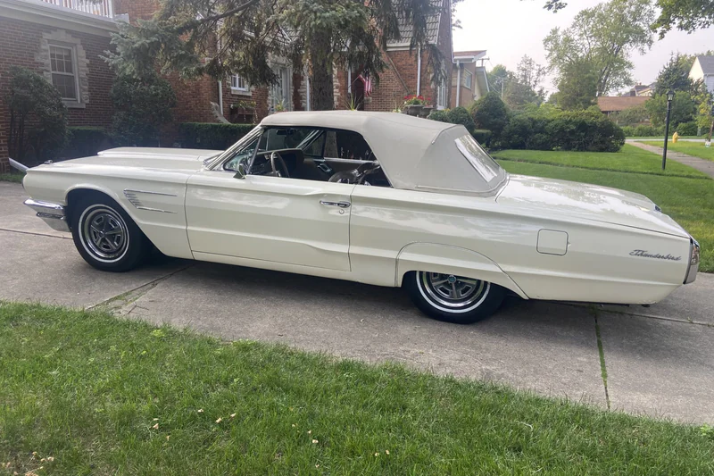 1965 Ford Thunderbird Convertible 3