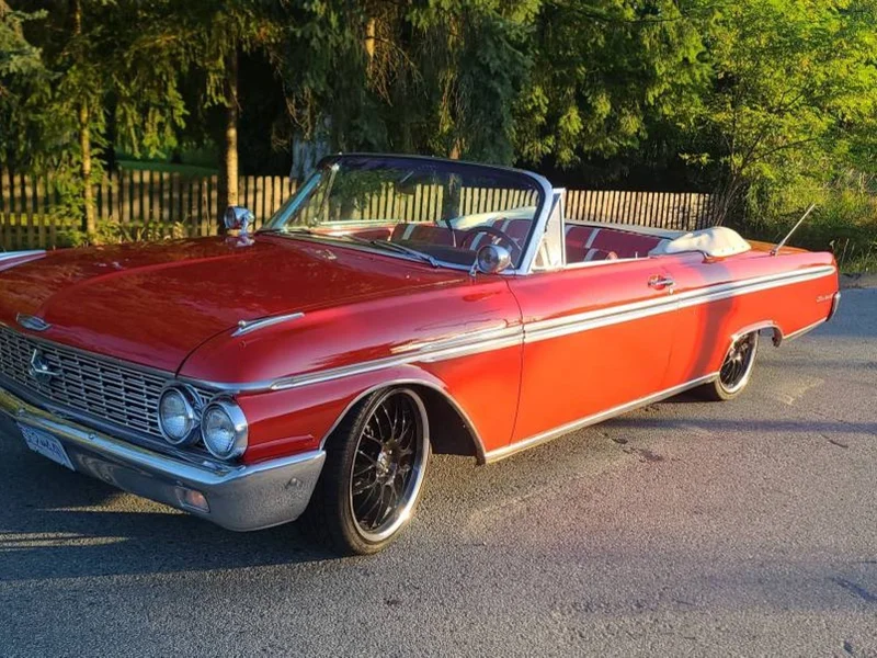 1962 Ford Galaxie 500 Sunliner 2