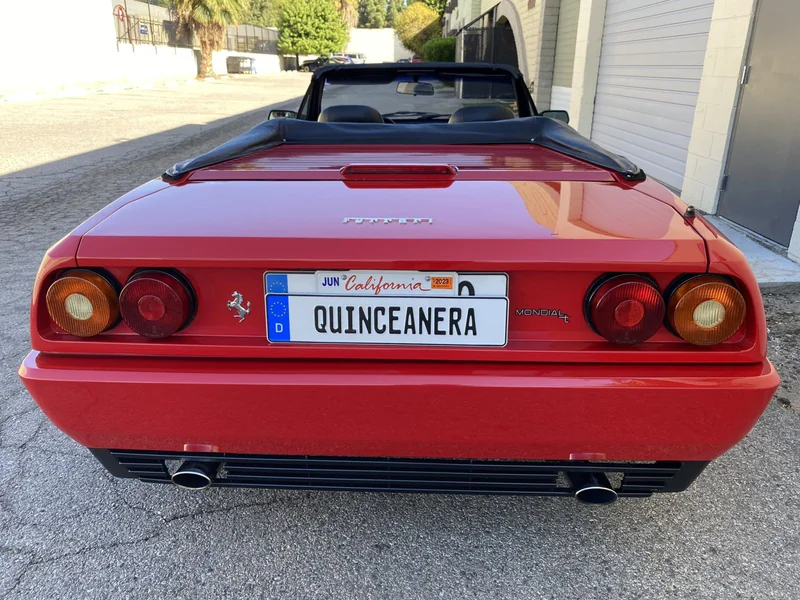1989 Ferrari Mondial t cabriolet 9