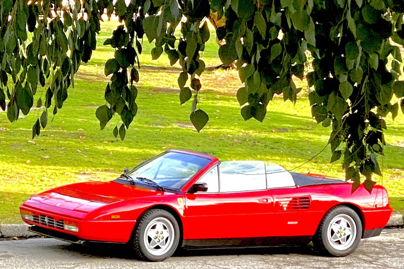 1989 Ferrari Mondial t cabriolet 15