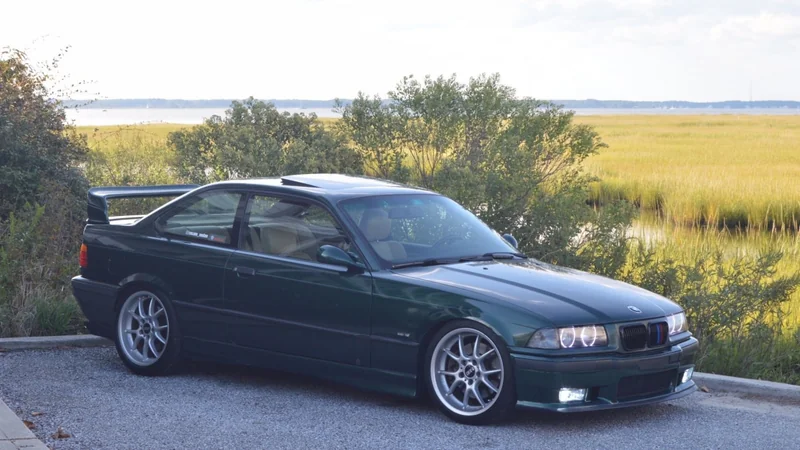 1999 BMW 328is 3