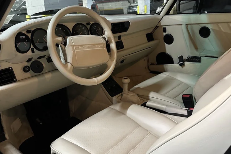 1991 Porsche 911 in New York 4