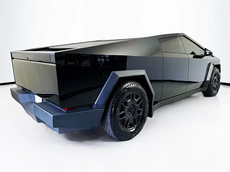 2024 Tesla CyberTruck FOUNDATION 6