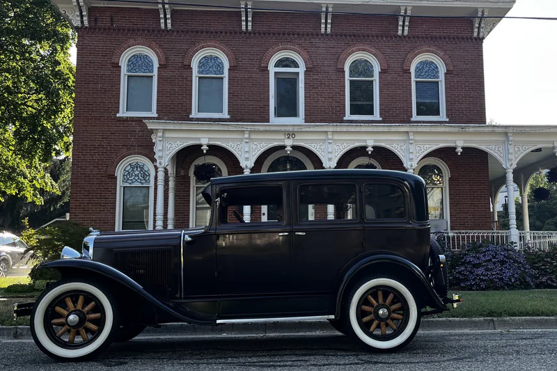 1930 Pontiac Six 30309 Deluxe 16