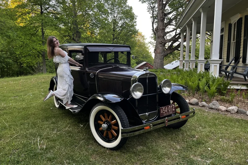 1930 Pontiac Six 30309 Deluxe 26