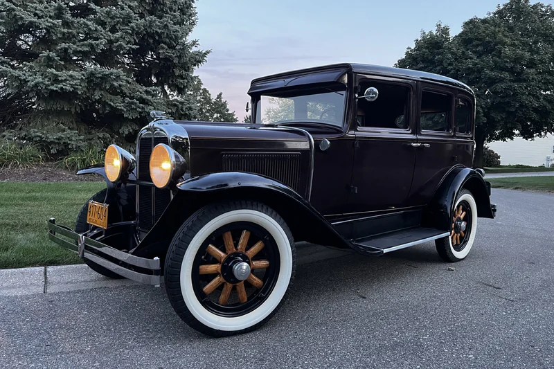 1930 Pontiac Six 30309 Deluxe 3