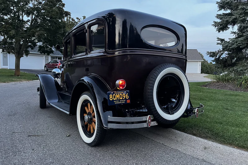 1930 Pontiac Six 30309 Deluxe 10