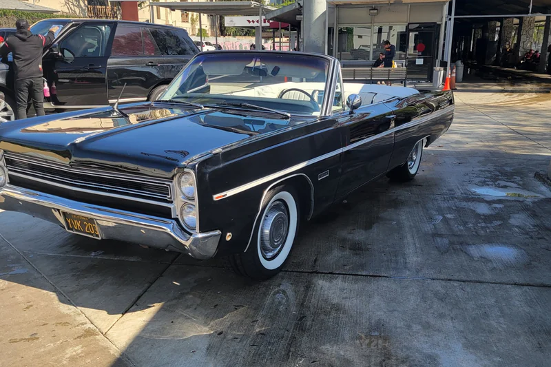 1968 Plymouth Fury III Convertible 8