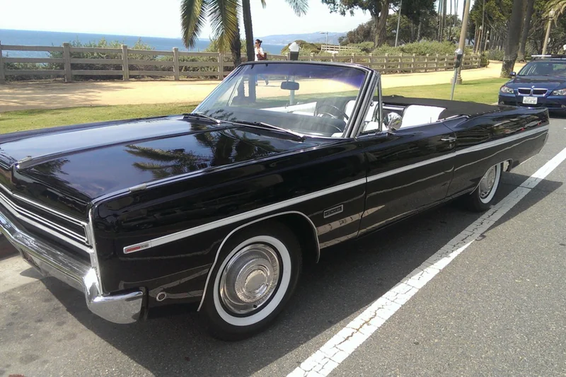 1968 Plymouth Fury III Convertible 3
