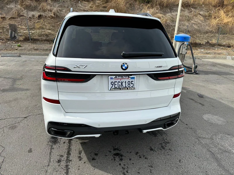 2023 BMW X7 3