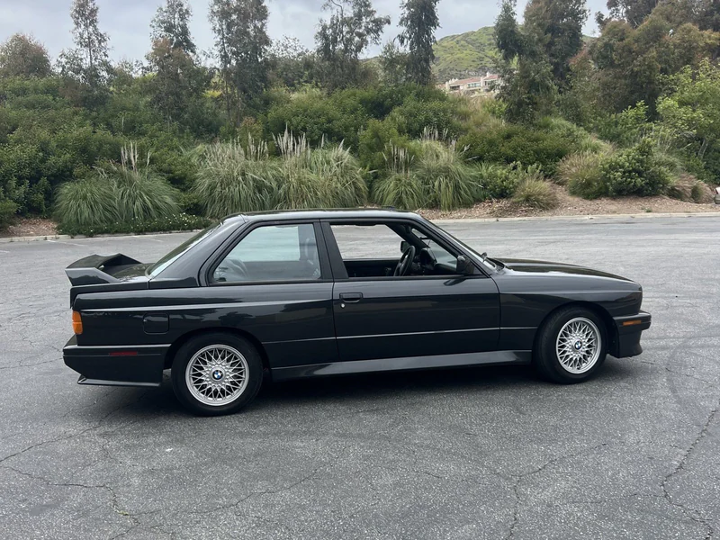 1991 BMW M3 Base 11
