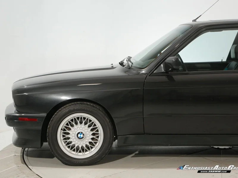 1991 BMW M3 Base 25