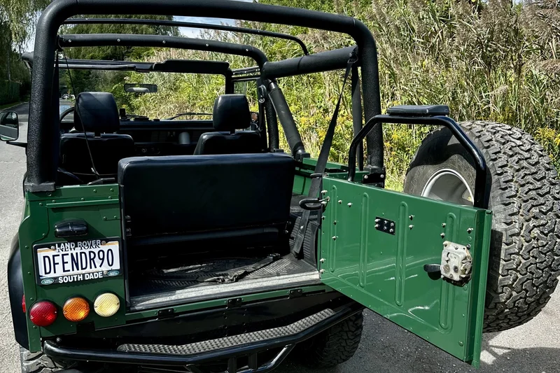 1995 Land Rover Defender 90 (Truck) soft top 13